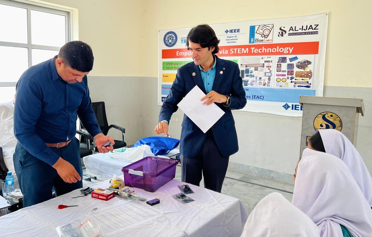 STEM & Digital Learning (8)al-ijaz foundation